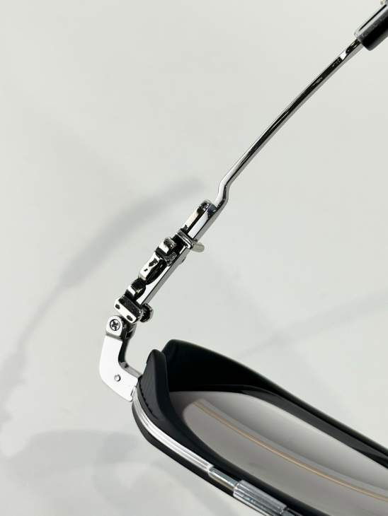 Picture of Chrome Hearts Sunglasses _SKUfw71516559fw